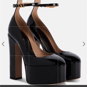 Valentino Glossy Black Platform Pumps Designer Logo sz 39 Worn Once Like New